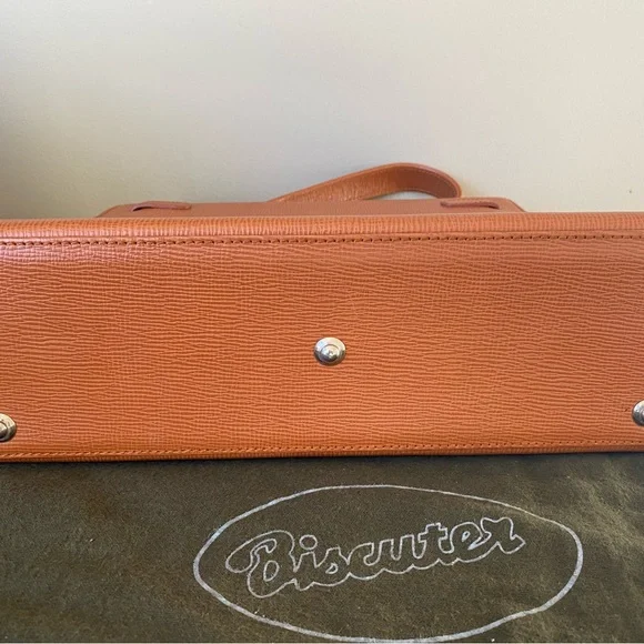 Biscuter Barcelona Leather Handbag - Picture 8 of 16